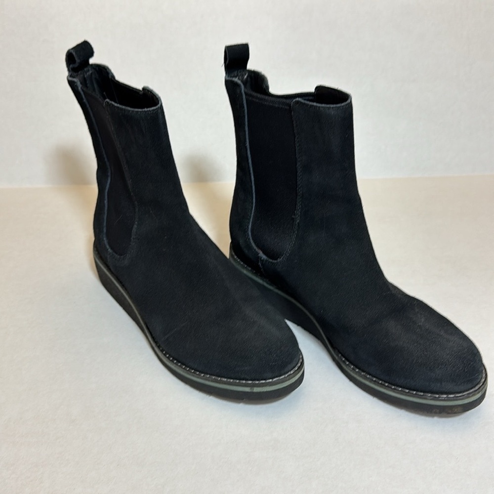 Cole Haan Waterproof Suede Boots Sz 7.5